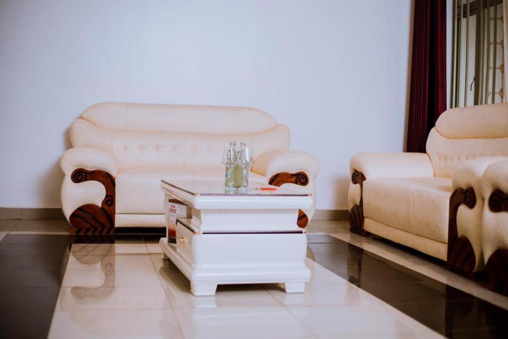 Autop Bg Guest House Kigali Esterno foto