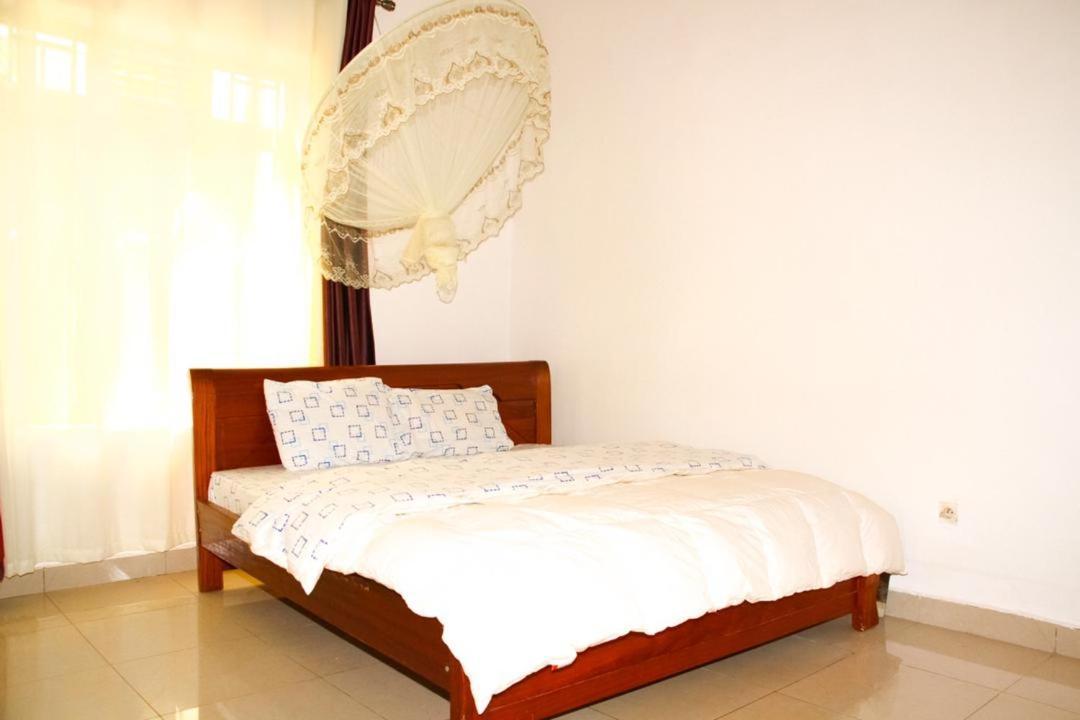 Autop Bg Guest House Kigali Esterno foto